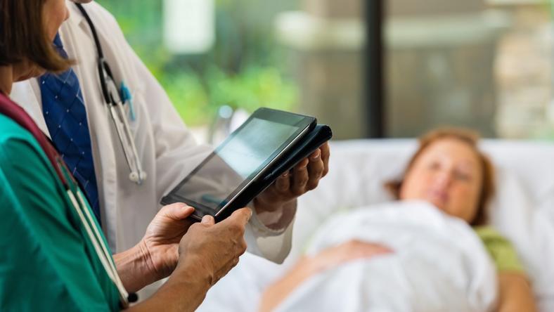 李彦宏提案的电子病历,美国搞了10年仍一团糟